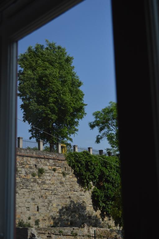 Casa Vacanze All'Angolo Triëst Kamer foto