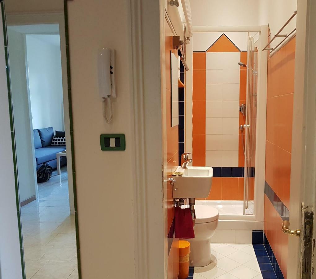 Casa Vacanze All'Angolo Triëst Buitenkant foto